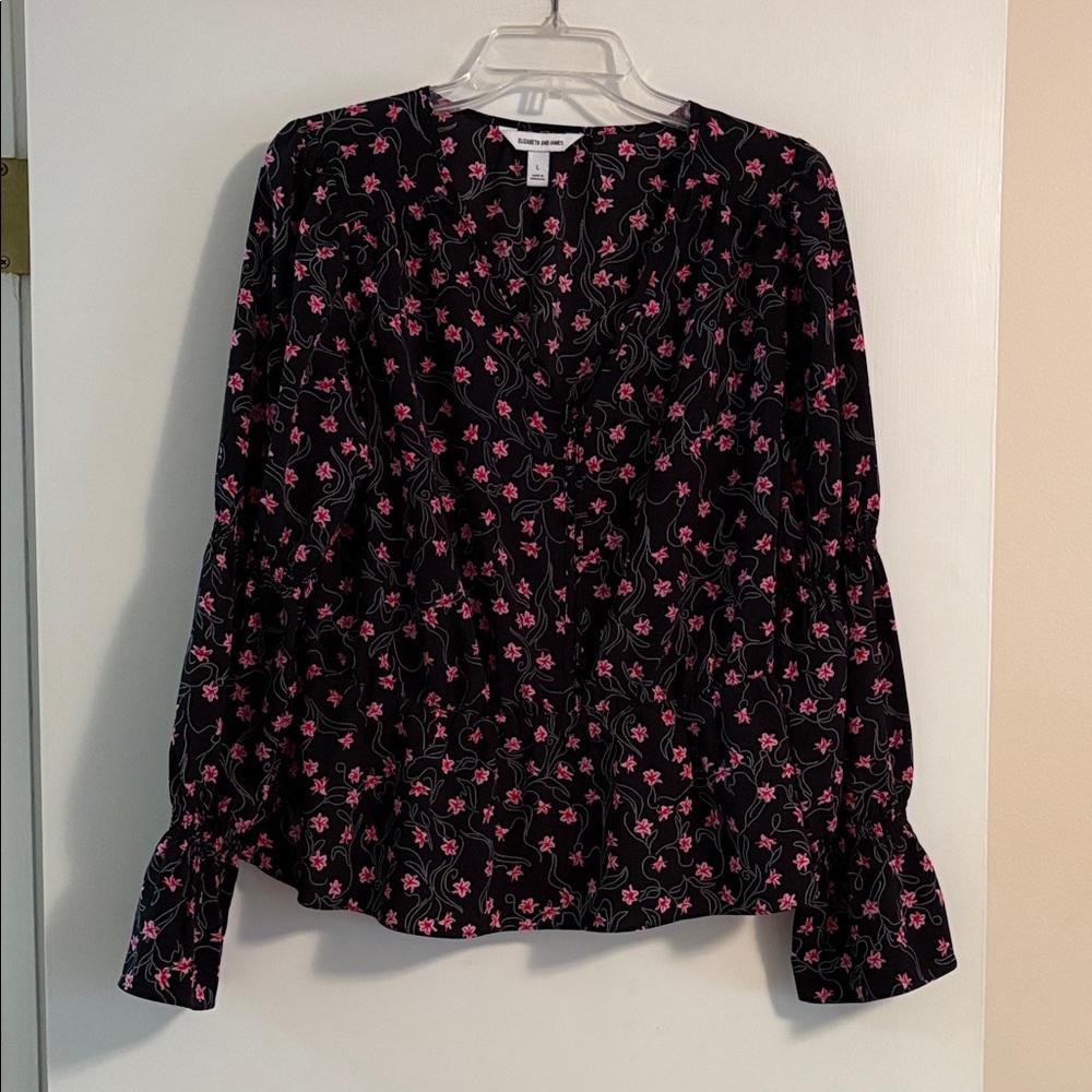 🌸 Floral Blouse 🌱